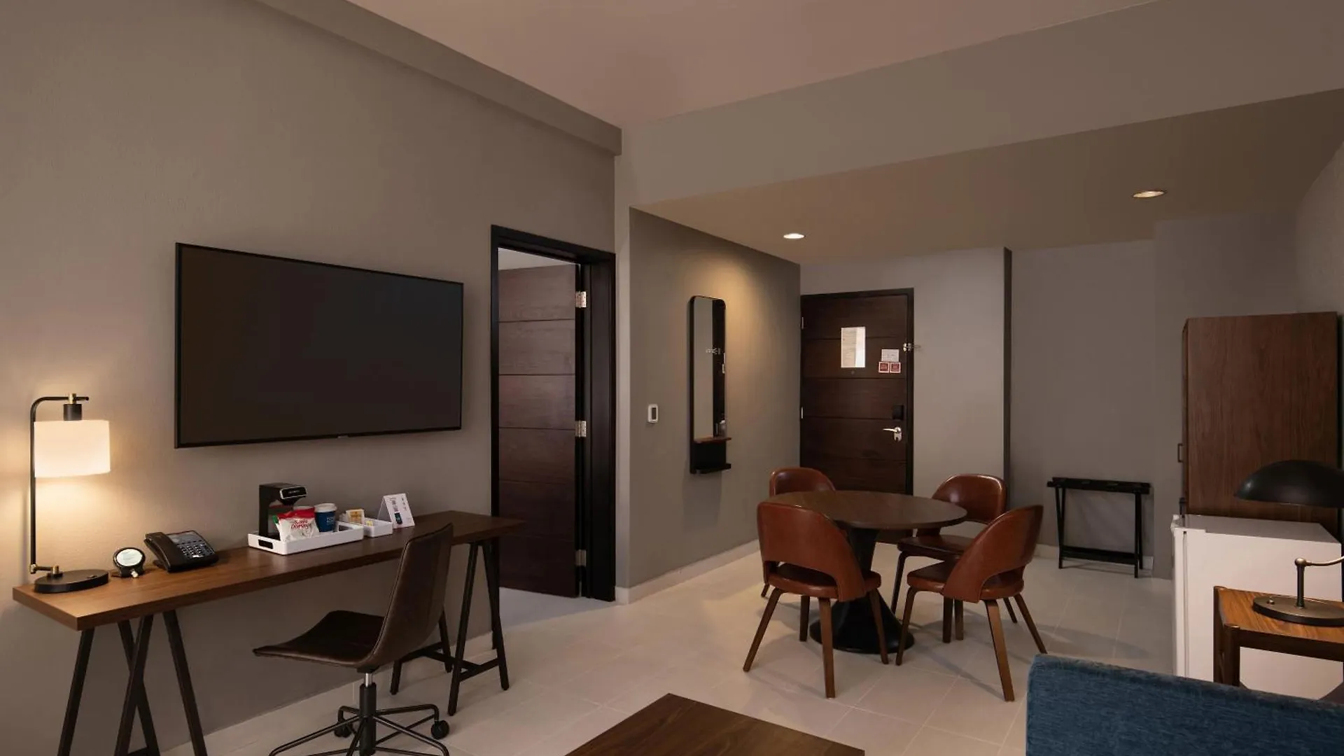 Four Points By Sheraton Punta Cana 4*,