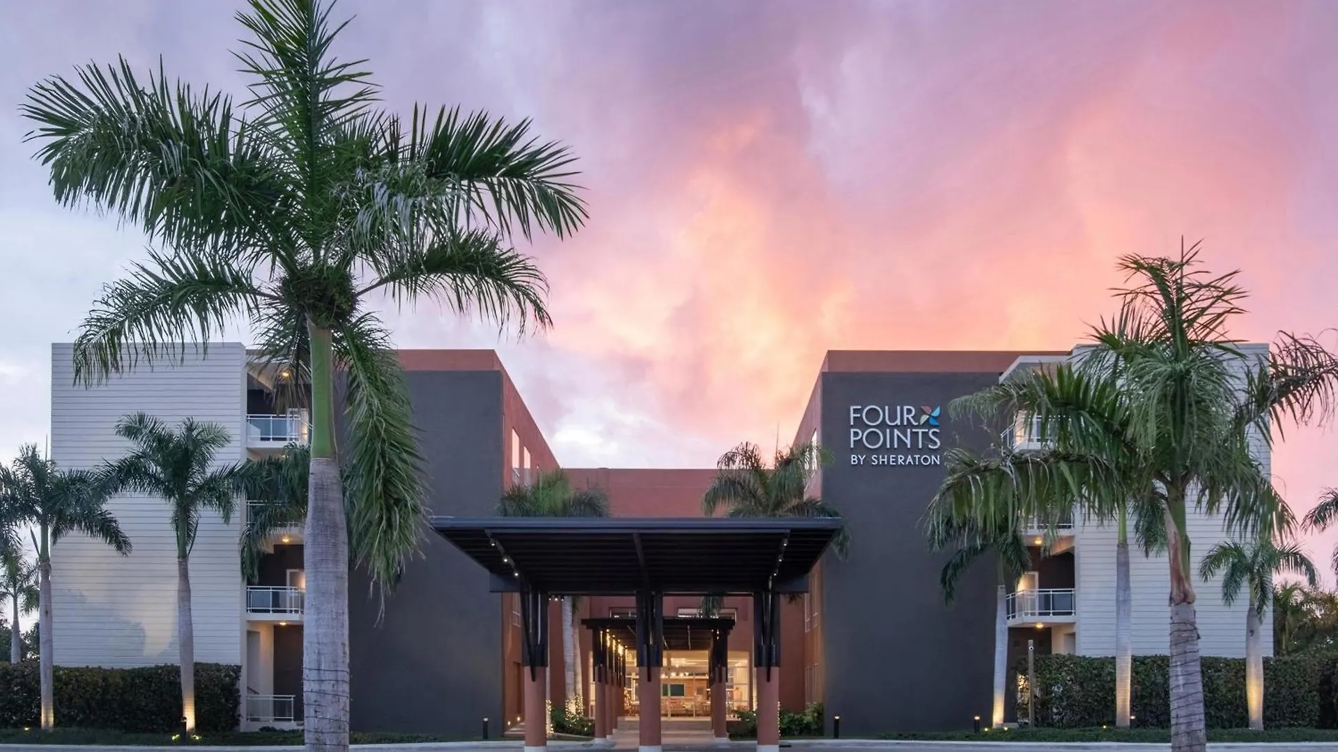 Four Points By Sheraton Punta Cana 4*,